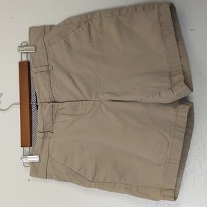 Tommy Hilfiger Tan Flat Front Chino Shorts sz 6 Women's
